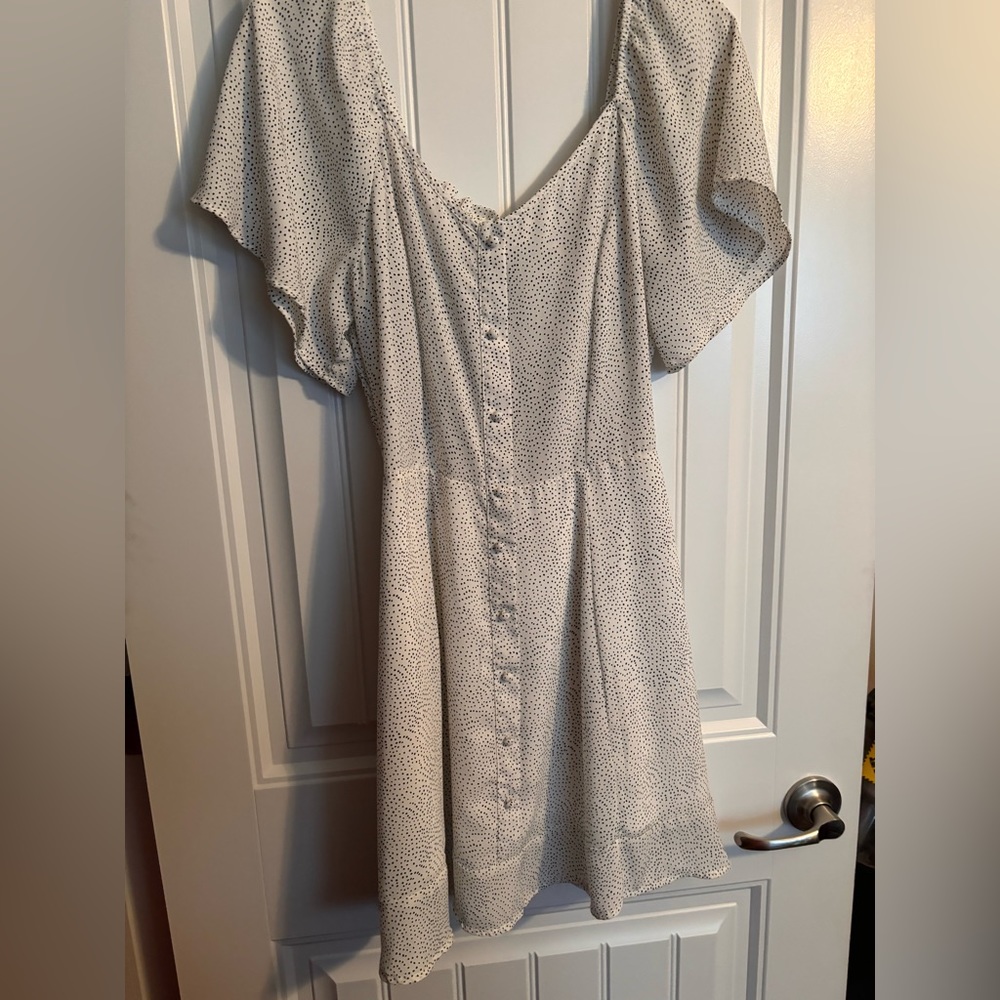 Dress, worn a couple of times, perfect condition.